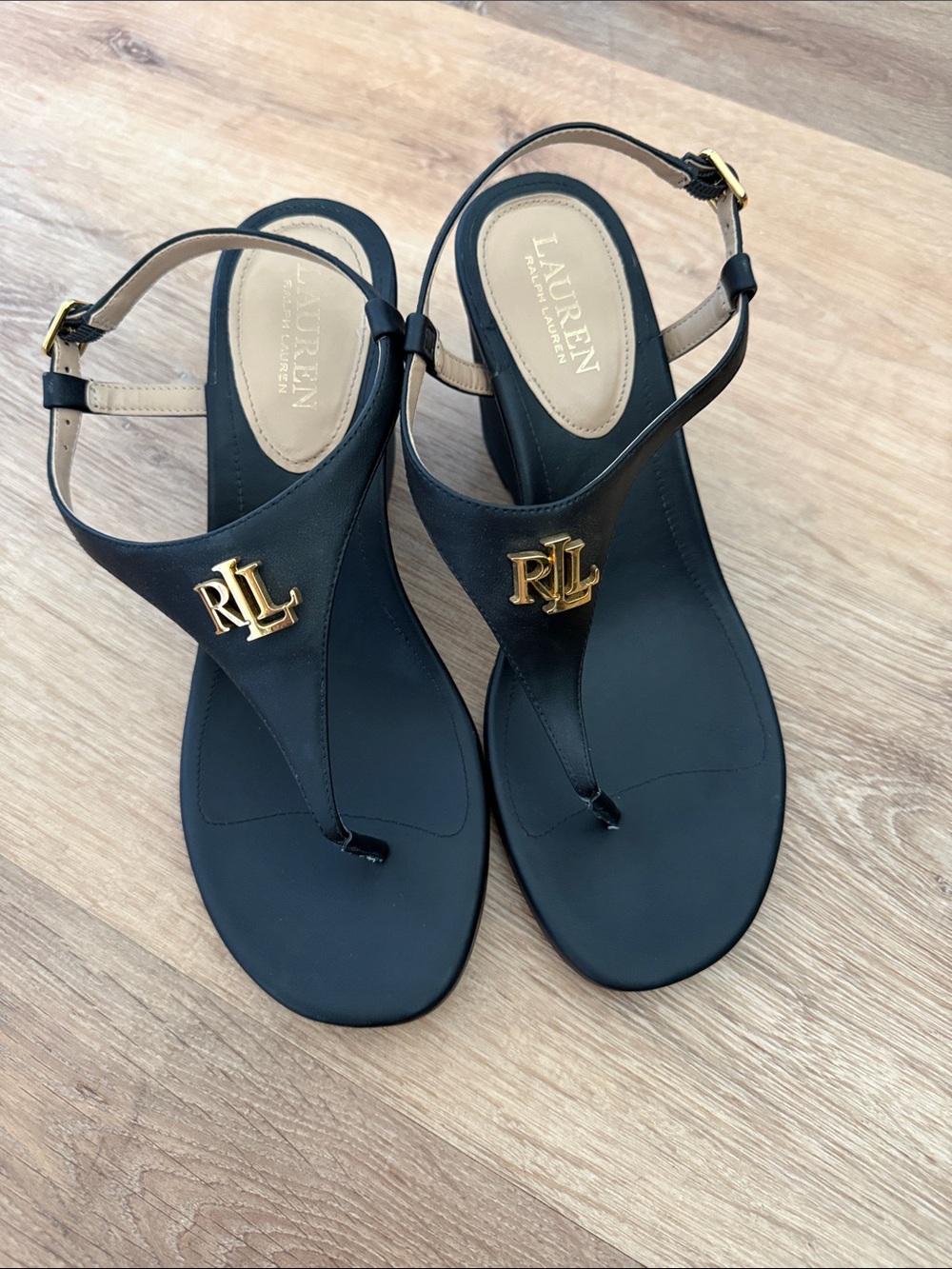 Ralph Lauren Black Wedge Thong Sandals with Gold RL Emblem - Picture 2 of 6